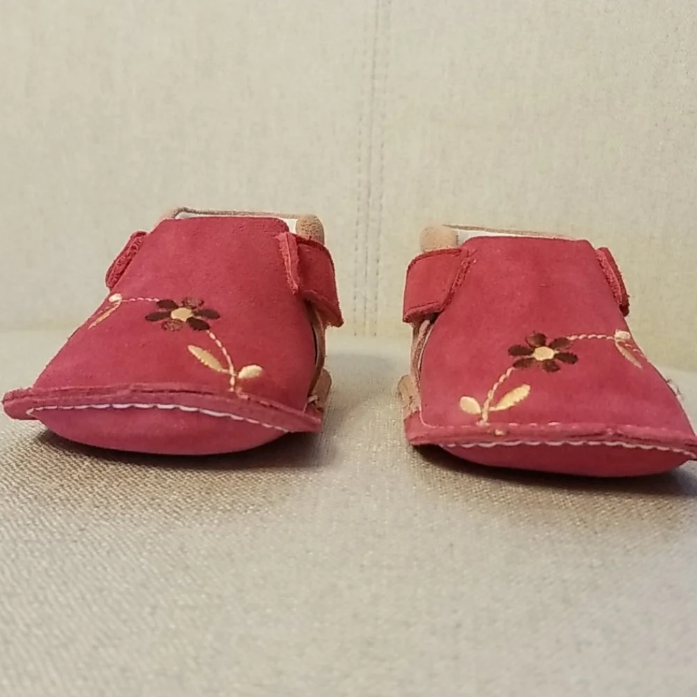 Pipit Toddler Flower Shoes in Apricot/Camel